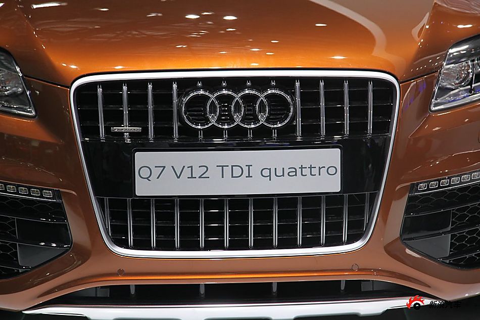 奥迪Q7 V12 TDI quattro