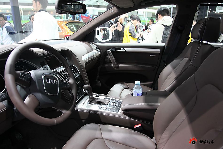 奥迪Q7 3.0 TDI quattro