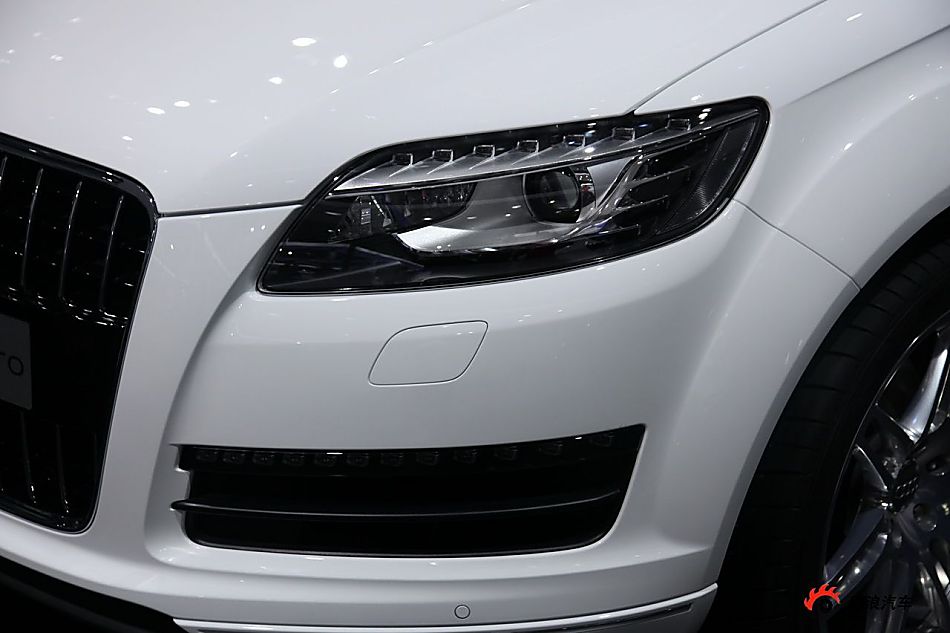 奥迪Q7 3.0 TDI quattro