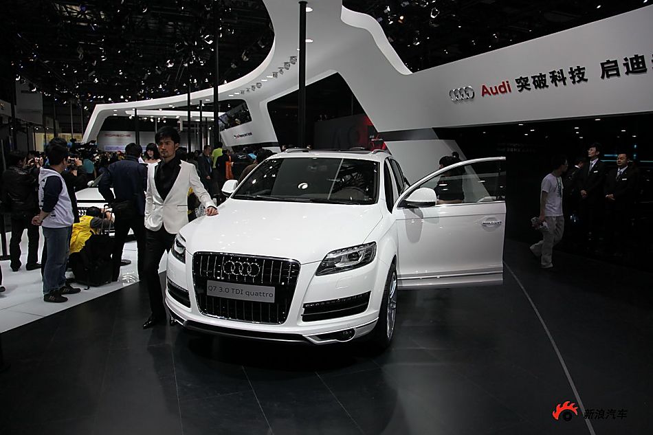 奥迪Q7 3.0 TDI quattro