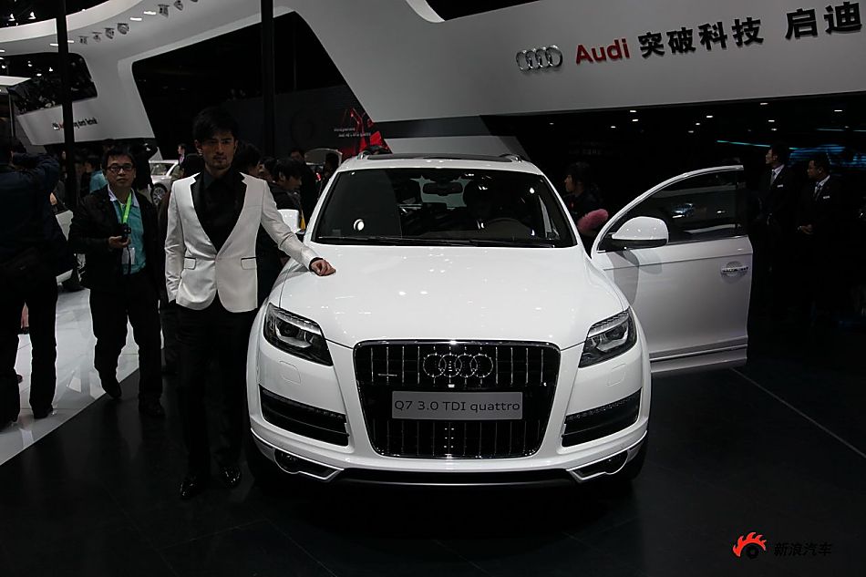 奥迪Q7 3.0 TDI quattro