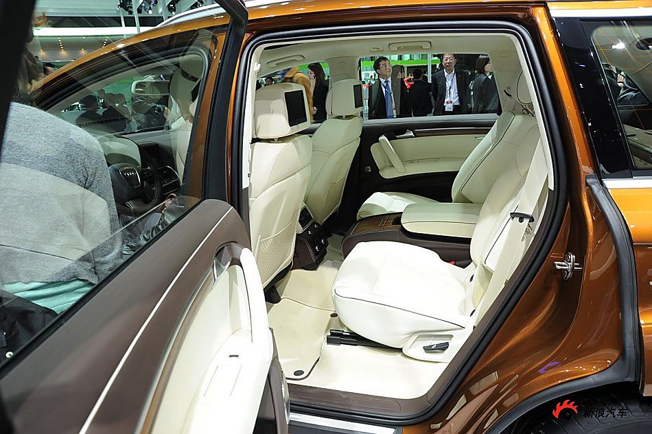 奥迪Q7 V12 TDI quattro