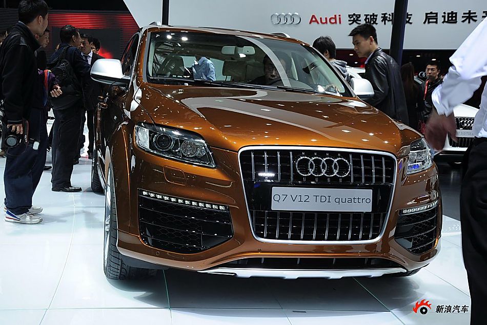 奥迪Q7 V12 TDI quattro