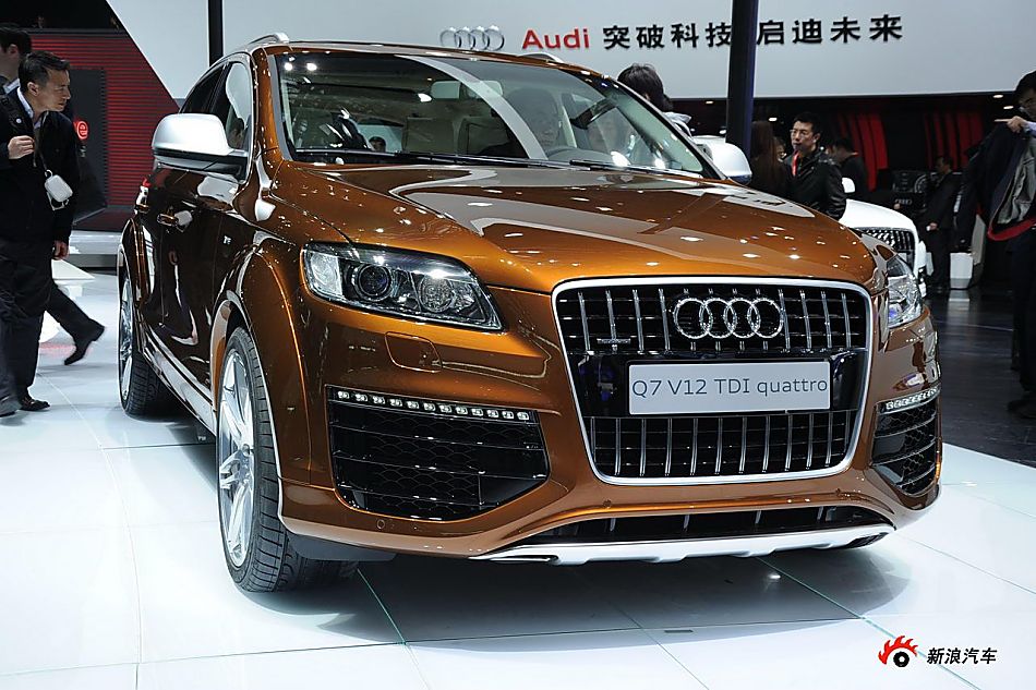 奥迪Q7 V12 TDI quattro
