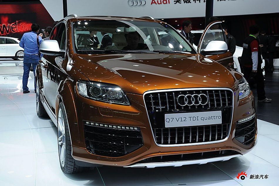 奥迪Q7 V12 TDI quattro