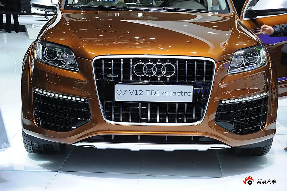 奥迪Q7 V12 TDI quattro