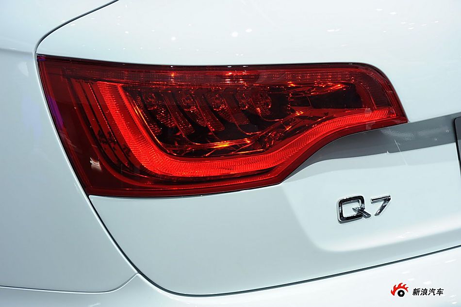 奥迪Q7 3.0 TDI quattro