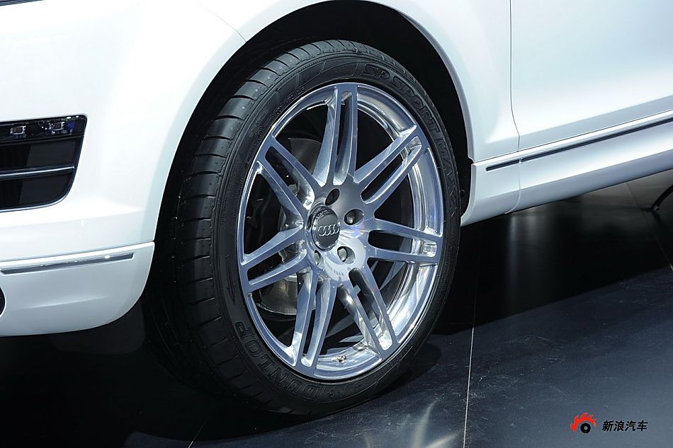 奥迪Q7 3.0 TDI quattro