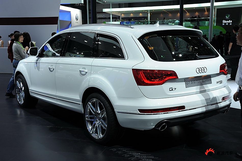奥迪Q7 3.0 TDI quattro
