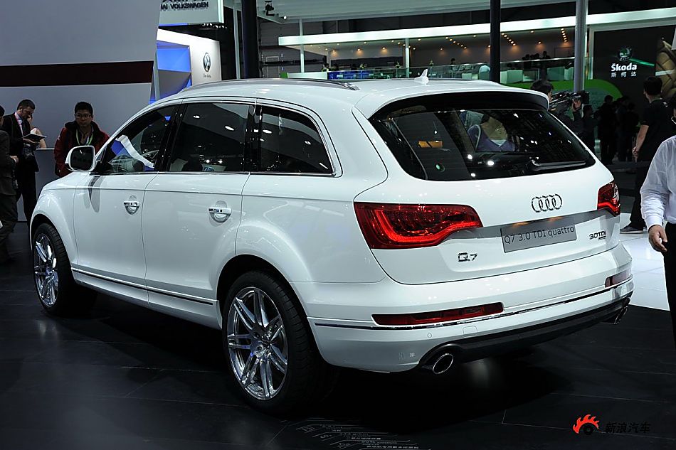奥迪Q7 3.0 TDI quattro