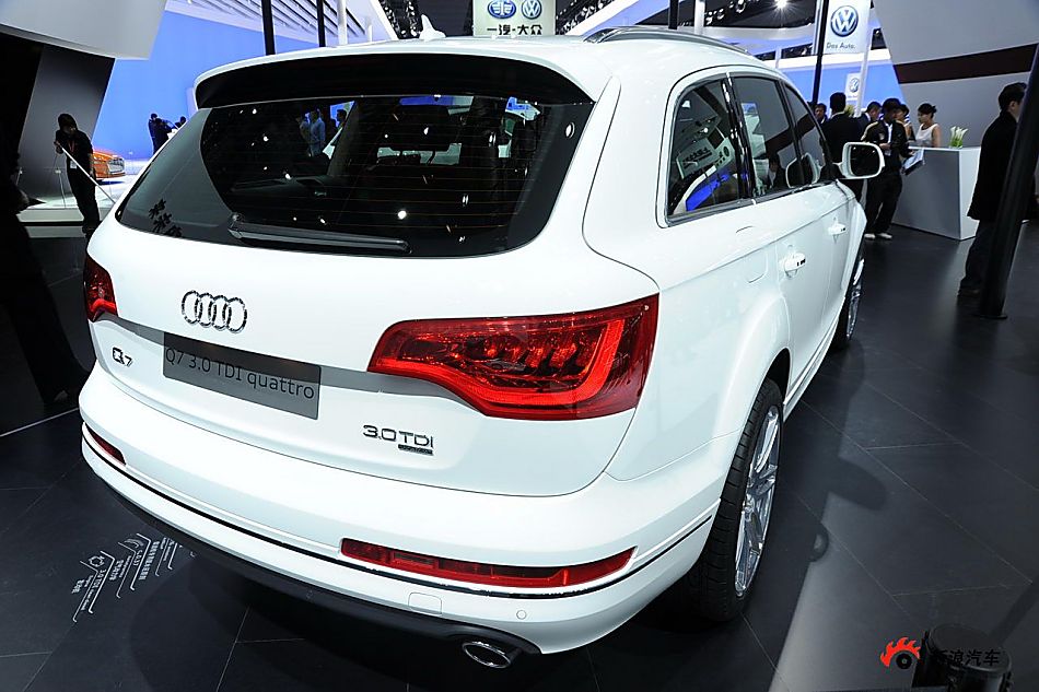 奥迪Q7 3.0 TDI quattro
