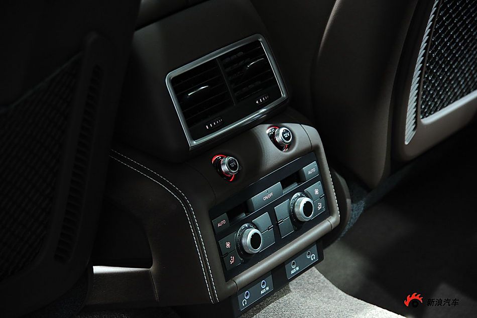 奥迪Q7 3.0 TDI quattro