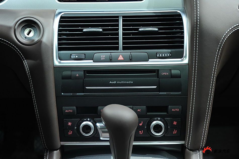 奥迪Q7 3.0 TDI quattro