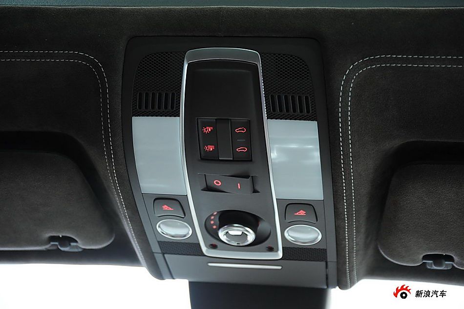 奥迪Q7 3.0 TDI quattro