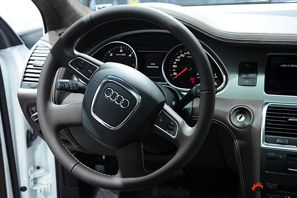 奥迪Q7 3.0 TDI quattro