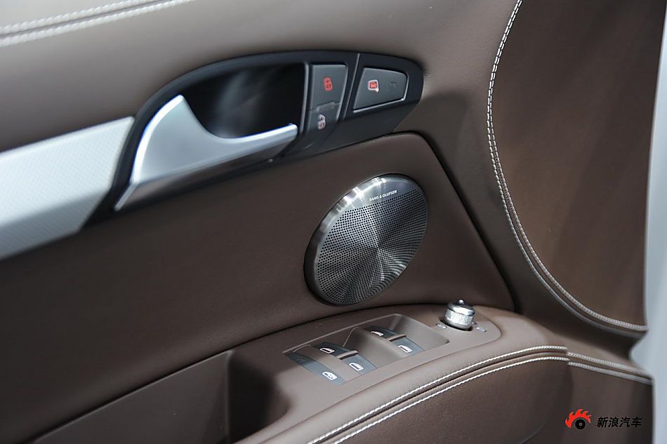 奥迪Q7 3.0 TDI quattro