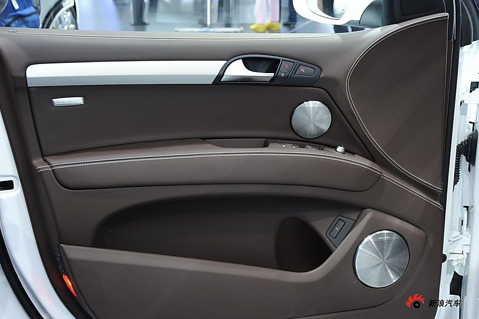 奥迪Q7 3.0 TDI quattro