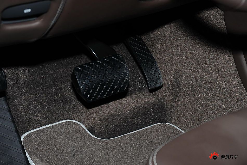 奥迪Q7 3.0 TDI quattro