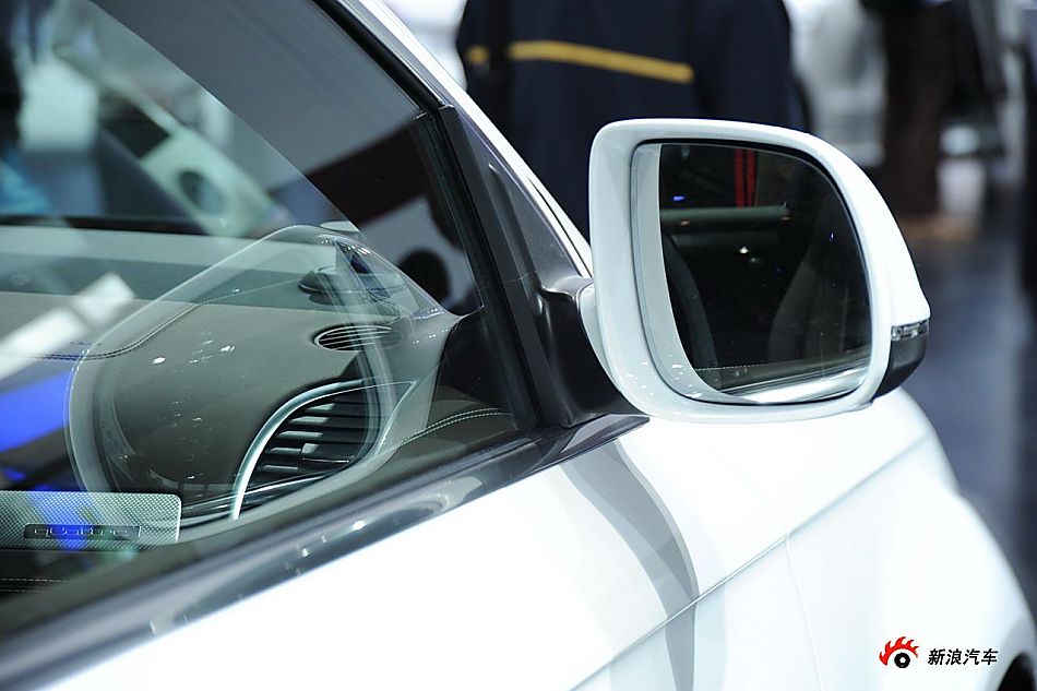 奥迪Q7 3.0 TDI quattro