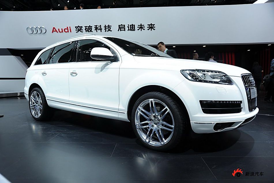 奥迪Q7 3.0 TDI quattro