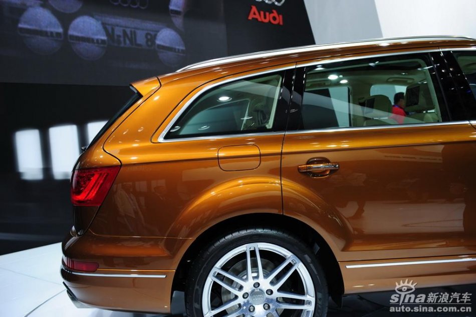奥迪Q7