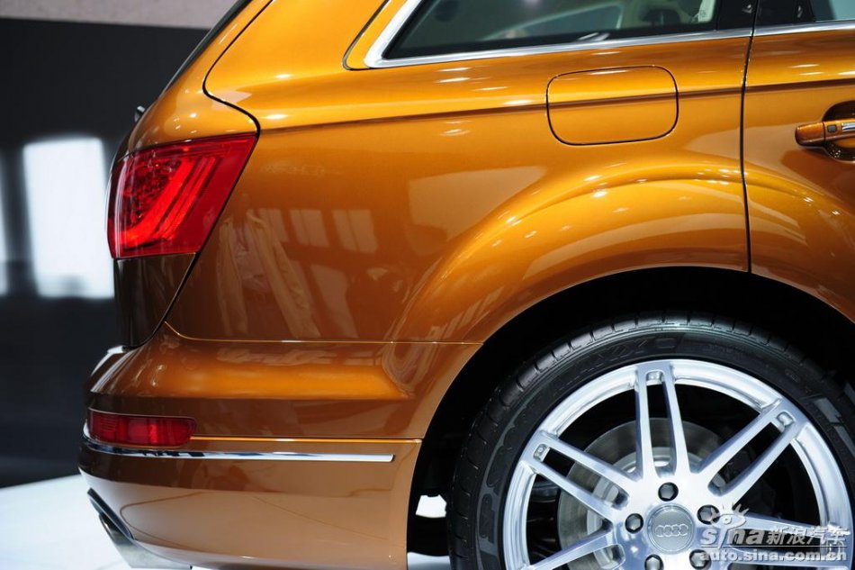 奥迪Q7
