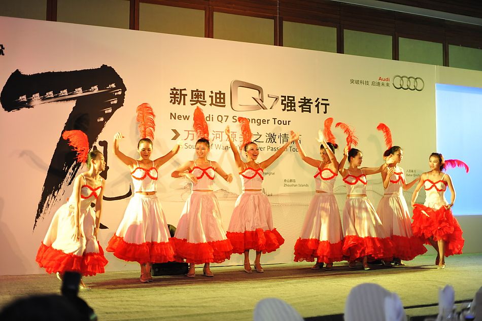 新奥迪Q7强者行