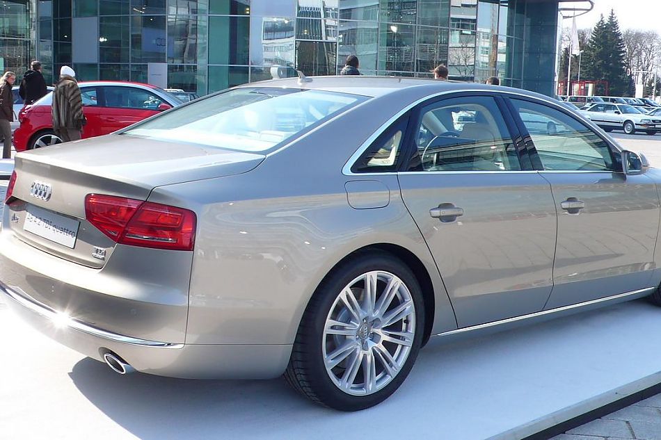 全新奥迪A8实拍