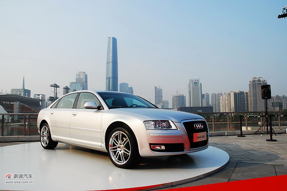 全新奥迪A8L上市实拍-历代A8