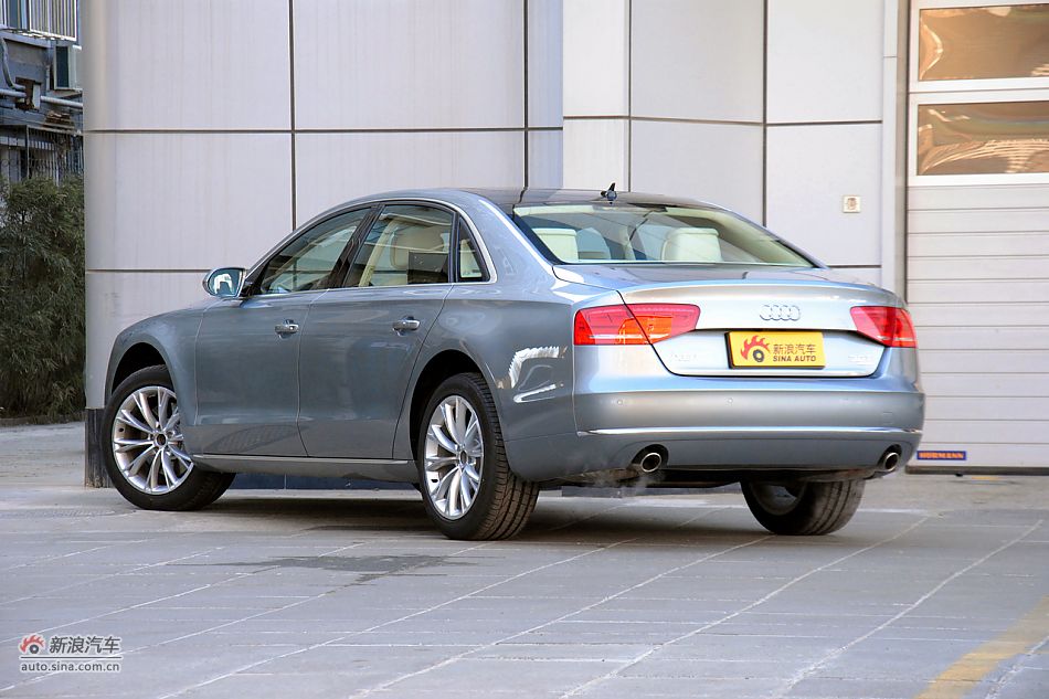 2011款奥迪A8L到店高清实拍