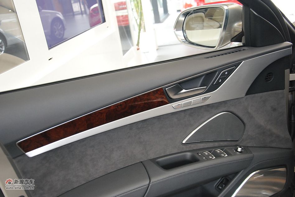 2011款奥迪A8L 6.3L FST W12