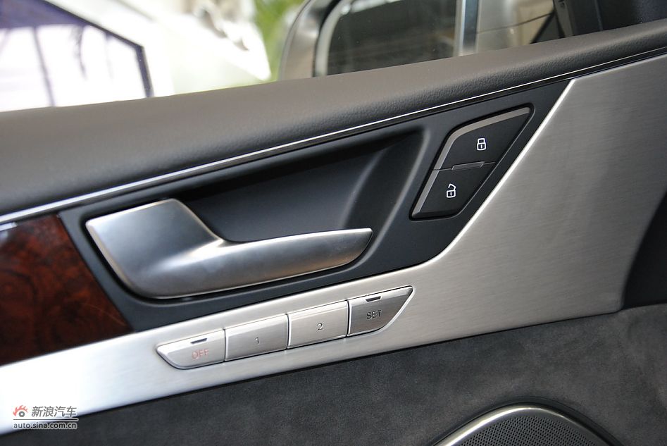 2011款奥迪A8L 6.3L FST W12