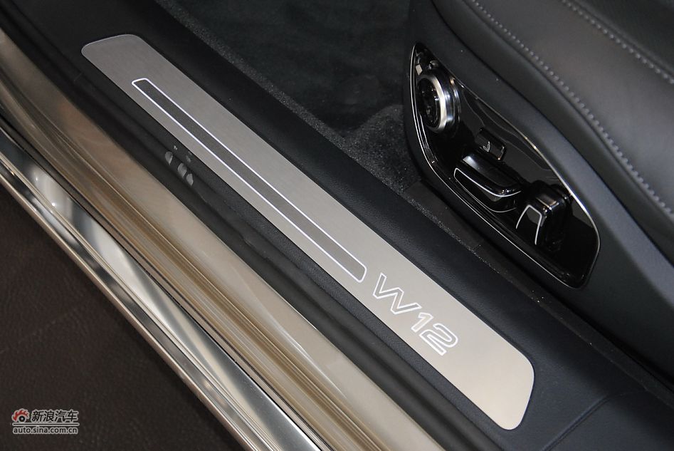 2011款奥迪A8L 6.3L FST W12