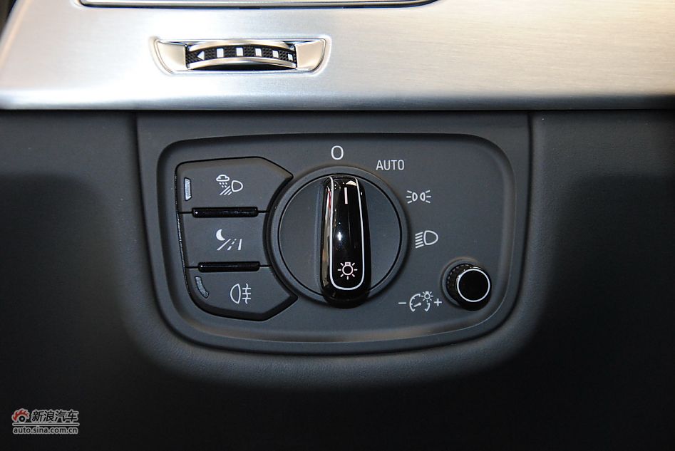 2011款奥迪A8L 6.3L FST W12