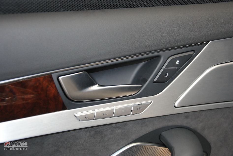 2011款奥迪A8L 6.3L FST W12