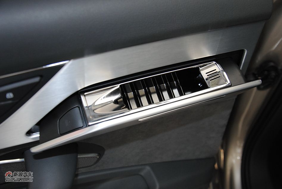 2011款奥迪A8L 6.3L FST W12