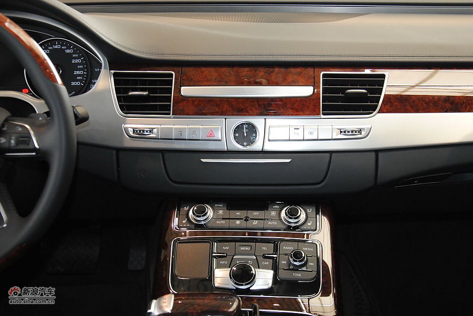 2011款奥迪A8L 6.3L FST W12