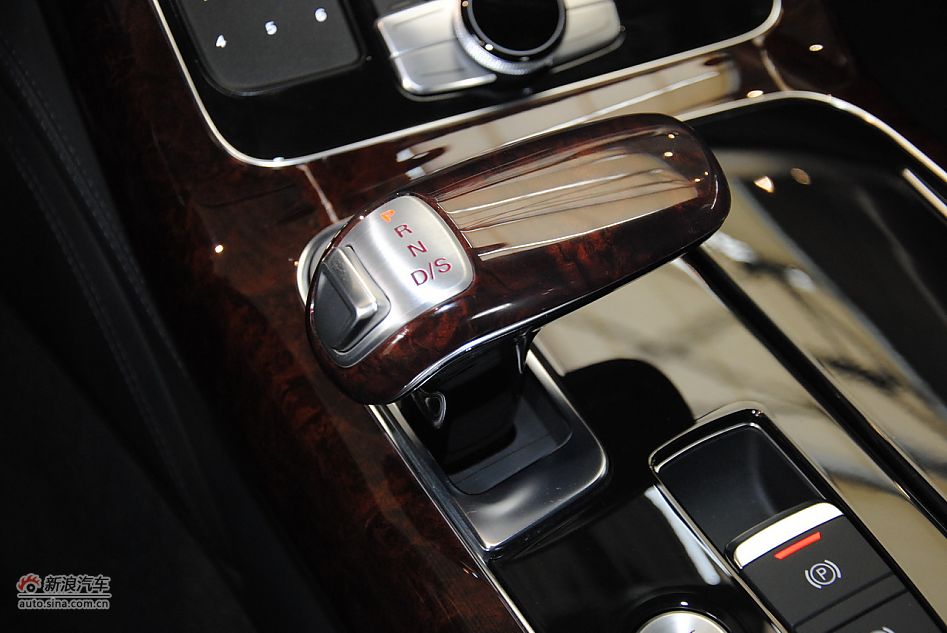 2011款奥迪A8L 6.3L FST W12