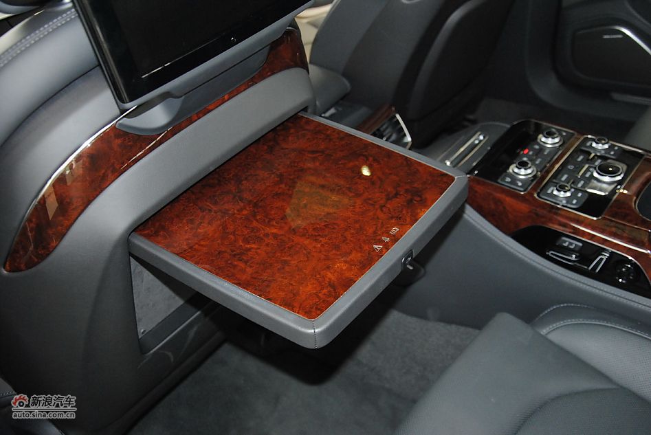 2011款奥迪A8L 6.3L FST W12