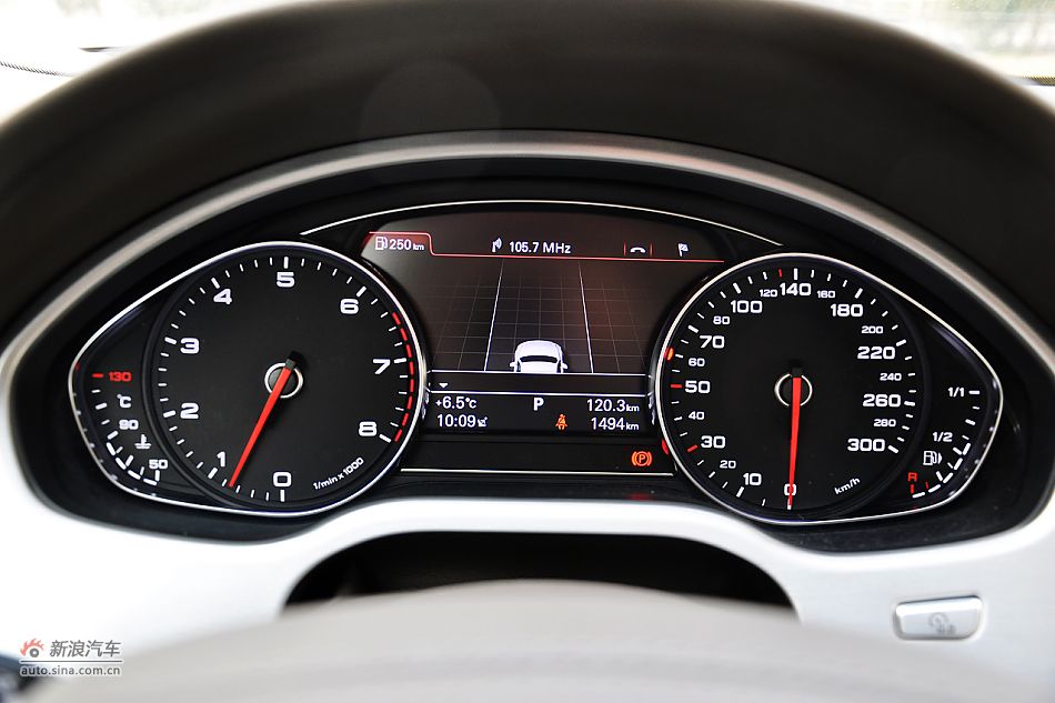 全新奥迪A8L内饰