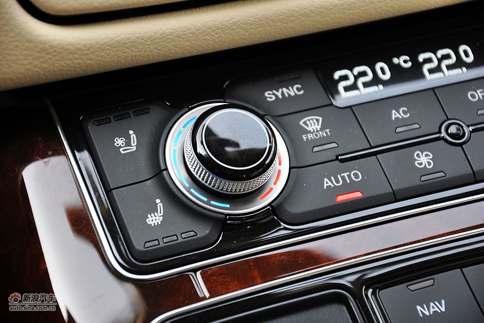 全新奥迪A8L内饰