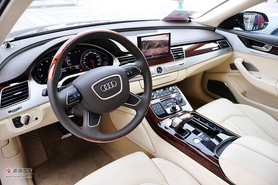 全新奥迪A8L内饰