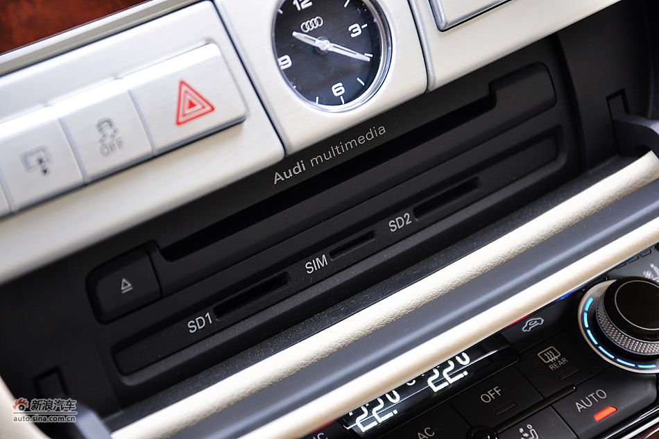全新奥迪A8L内饰
