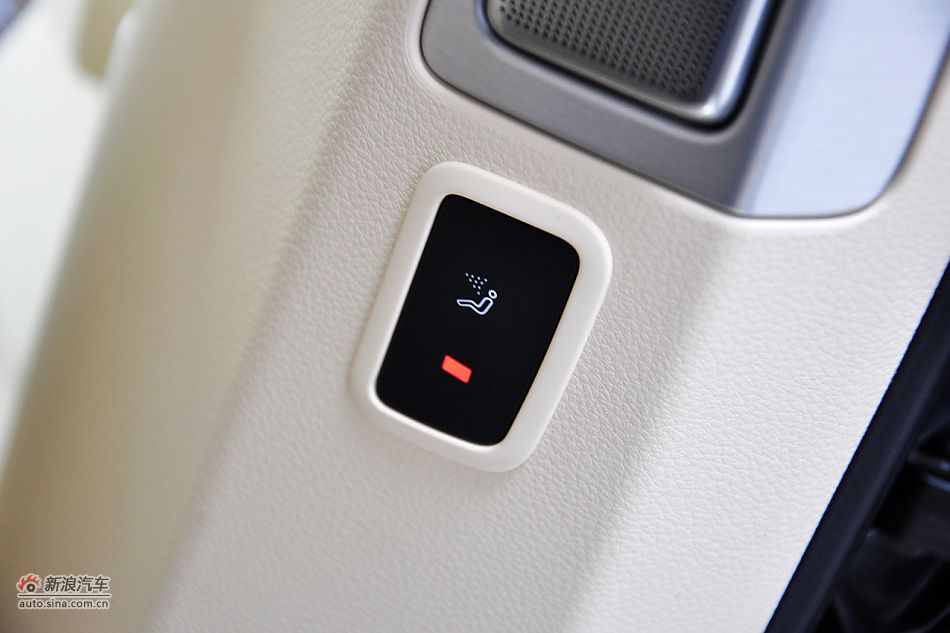 全新奥迪A8L内饰