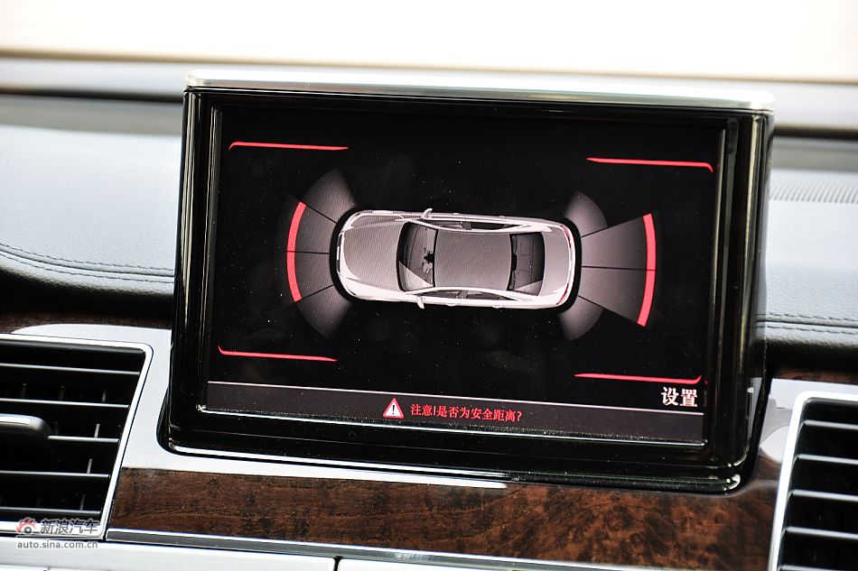 全新奥迪A8L内饰