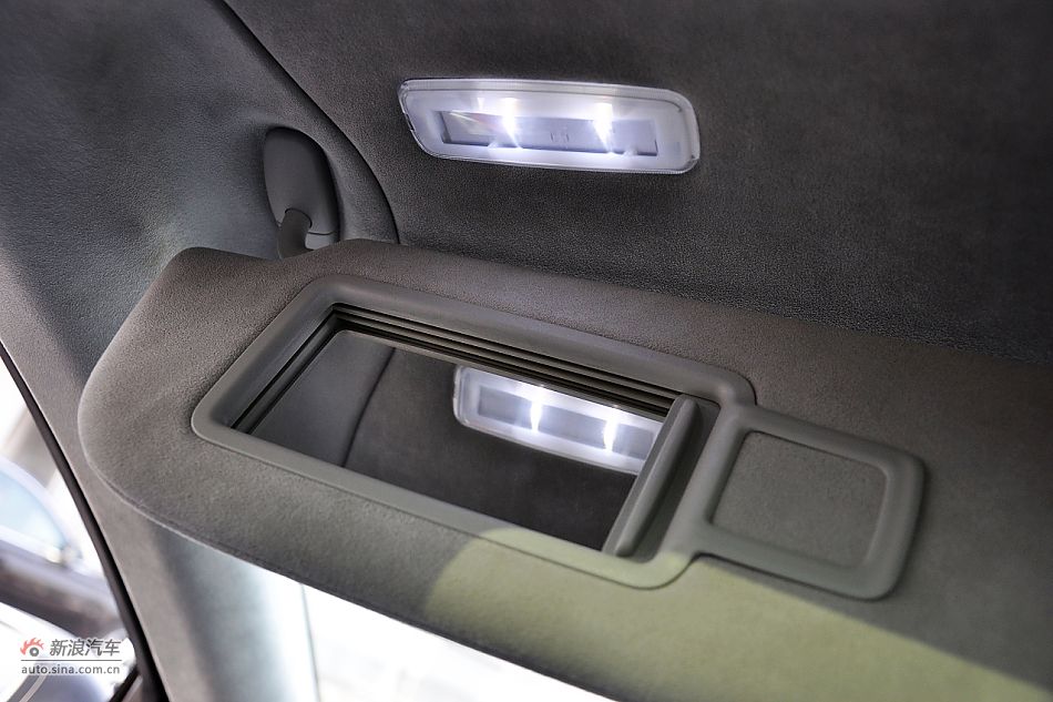 全新奥迪A8L内饰