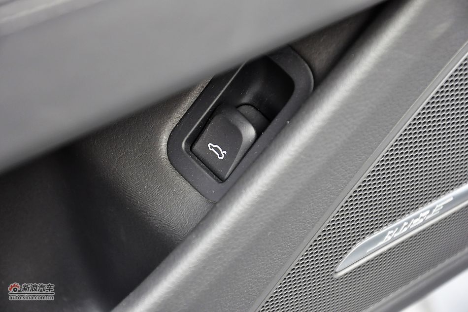 全新奥迪A8L内饰