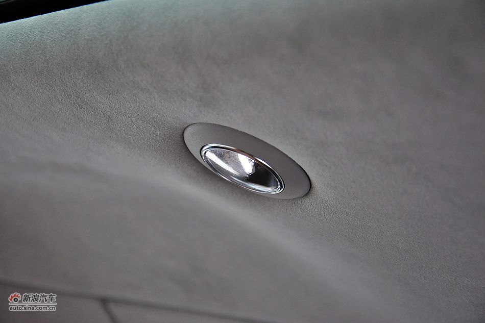 全新奥迪A8L内饰