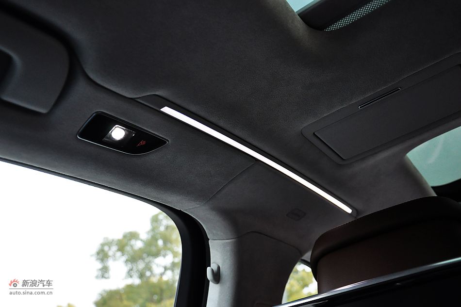 全新奥迪A8L内饰