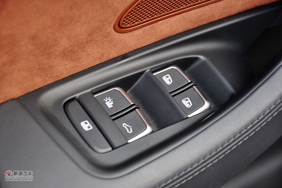 全新奥迪A8L内饰